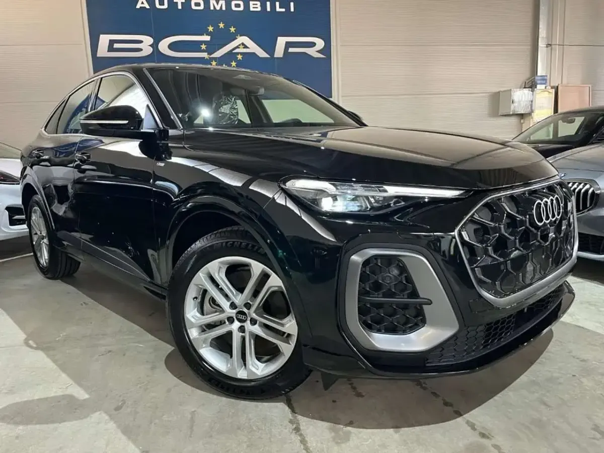 Nuova Audi Q5 Sportback S-Line 204 CV (150 kW) 2025 Nero SUV