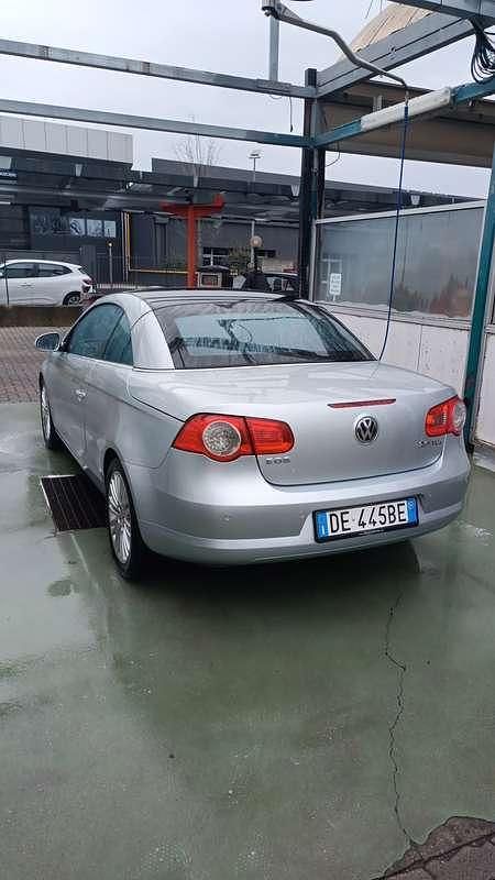 Usata VW Eos 140 CV (102 kW) 2006 Cabrio