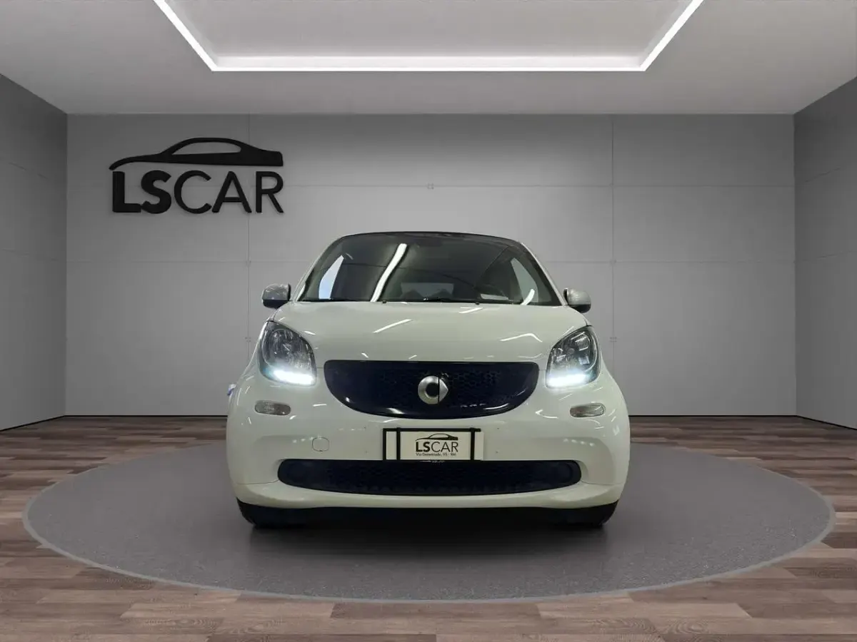 Usata Smart ForTwo Cabrio Passion 70 CV (51 kW) 2019 Bianco Cabrio