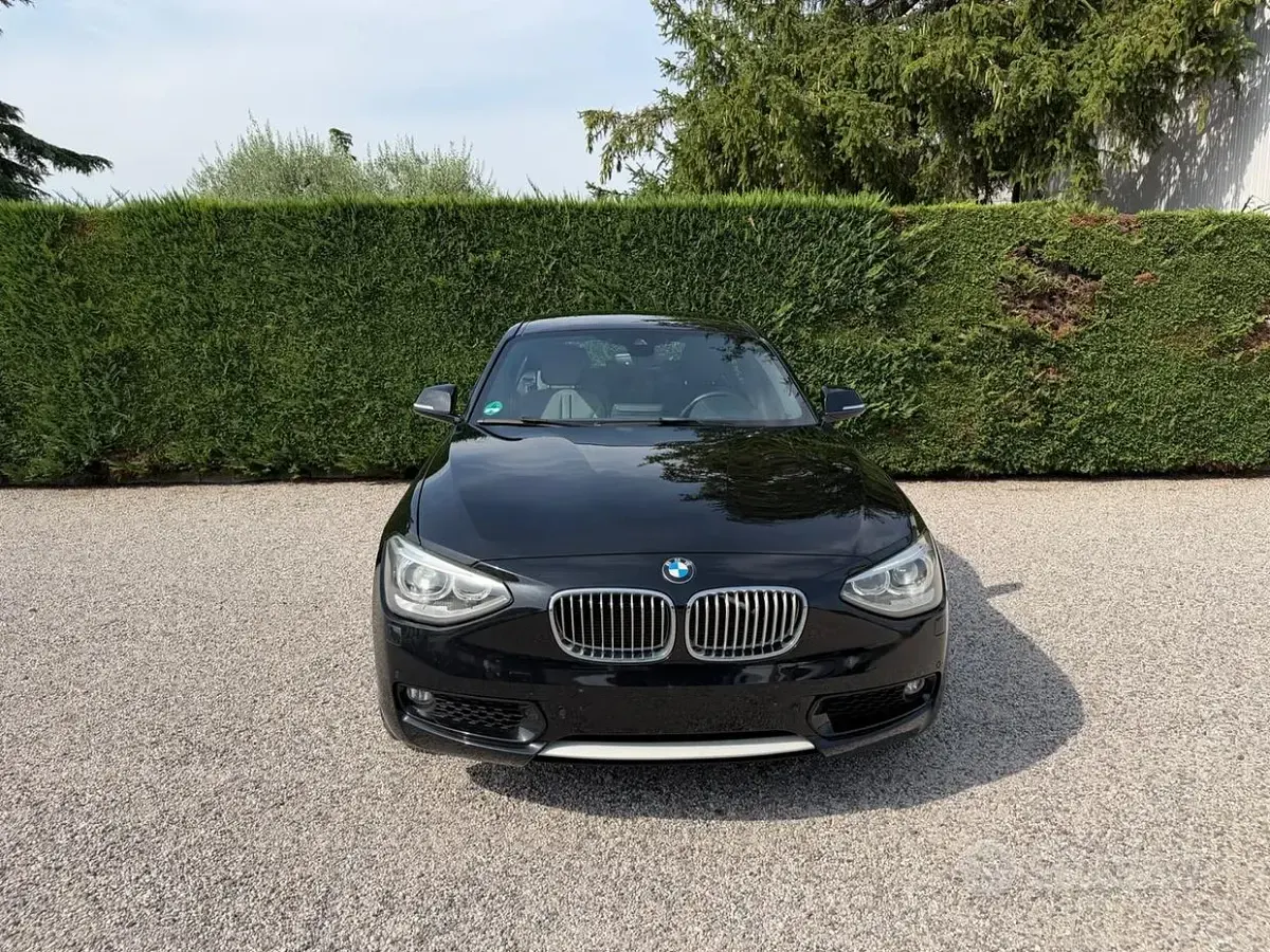 Usata BMW 118 170 CV (125 kW) 2012 Nero Utilitaria