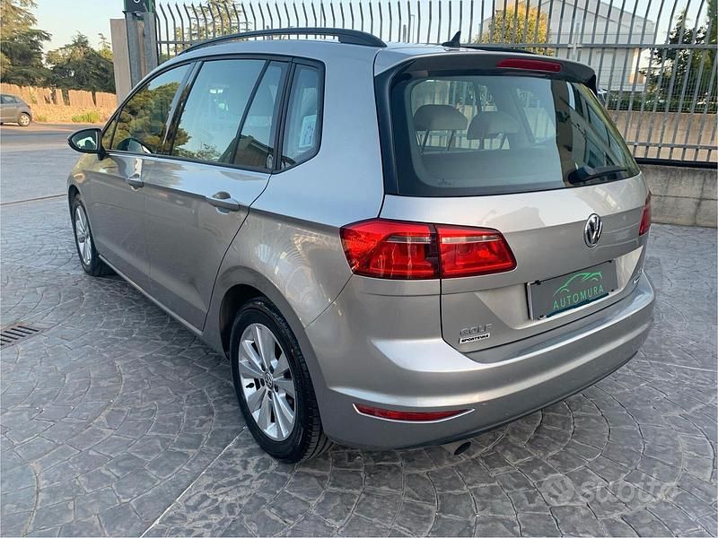 Usata VW Golf Sportsvan Business 110 CV (80 kW) 2015 Beige Monovolume