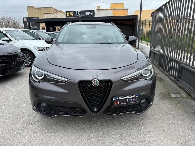 Usata Alfa Romeo Stelvio Tech Edition 190 CV (139 kW) 2019 Grigio SUV