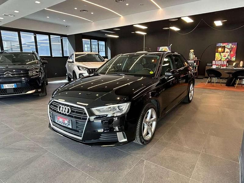 Usata Audi A3 Business 110 CV (80 kW) 2017 Nero Utilitaria