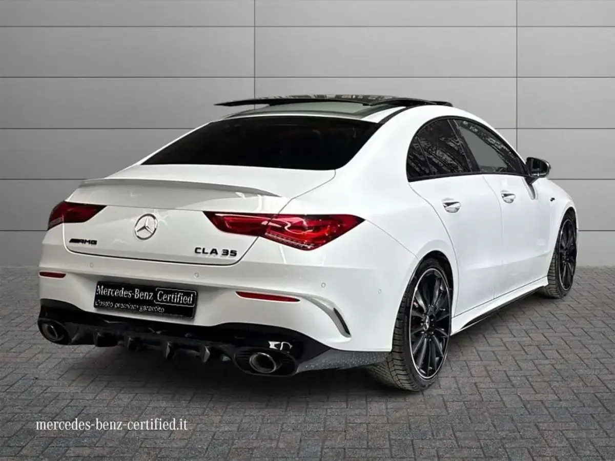 Usata Mercedes CLA35 AMG AMG 306 CV (225 kW) 2023 Bianco digitale Coupé