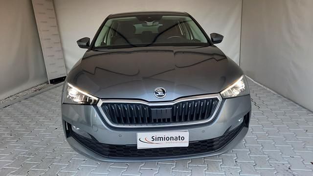 Usata Skoda Scala Style 110 CV (80 kW) 2022 Grigio scuro Utilitaria