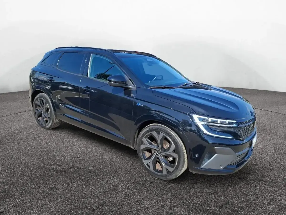 Usata Renault Clio Techno 200 CV (147 kW) 2023 Nero Utilitaria