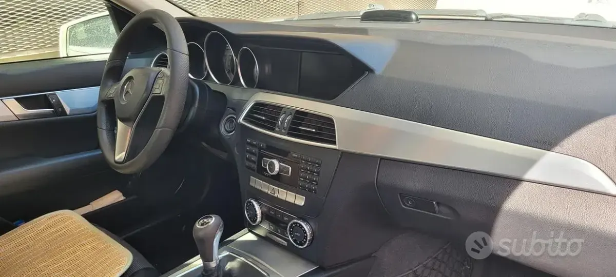 Usata Mercedes C200 122 CV (89 kW) 2012 Bianco Berlina