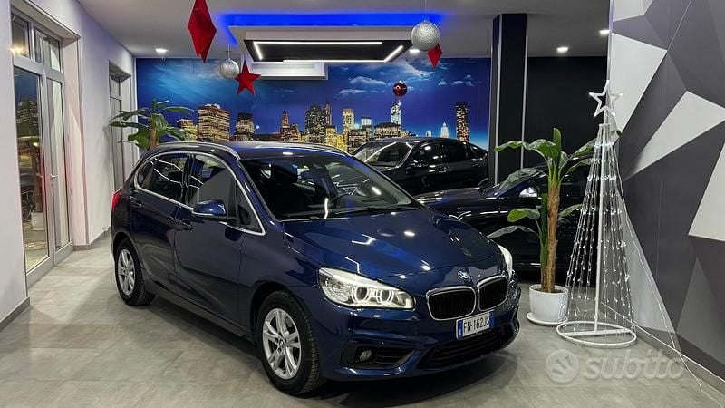 Usata BMW 218 Sport Line 150 CV (110 kW) 2018 Blu Monovolume