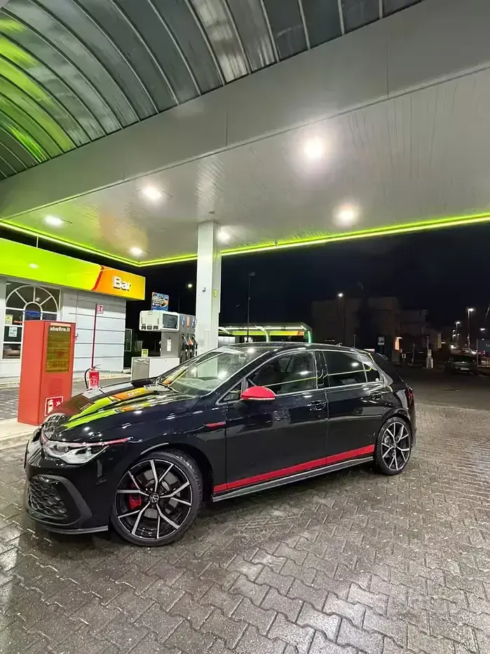 Usata VW Golf VIII GTI 330 CV (242 kW) 2024 Nero Berlina