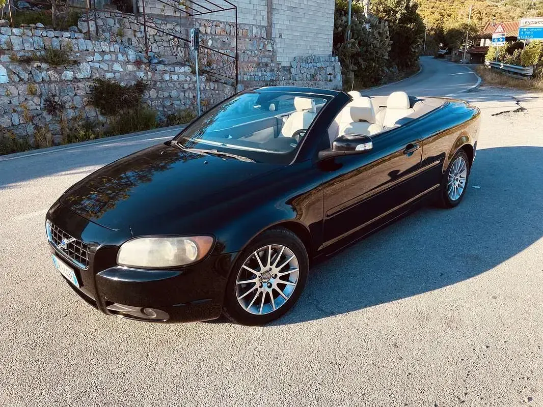 Usata Volvo C70 Momentum 136 CV (100 kW) 2008 Cabrio