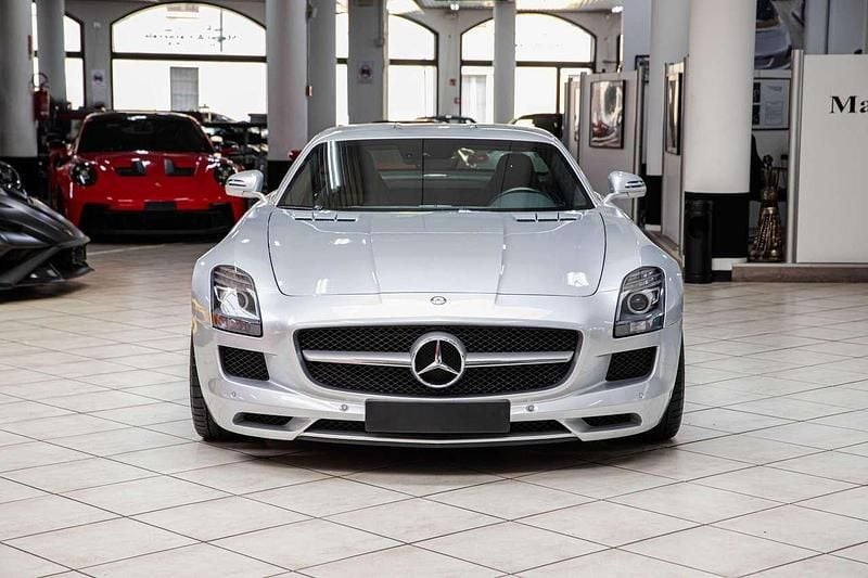 Usata Mercedes SLS AMG Exclusive 571 CV (419 kW) 2010 Argento iridium Coupé