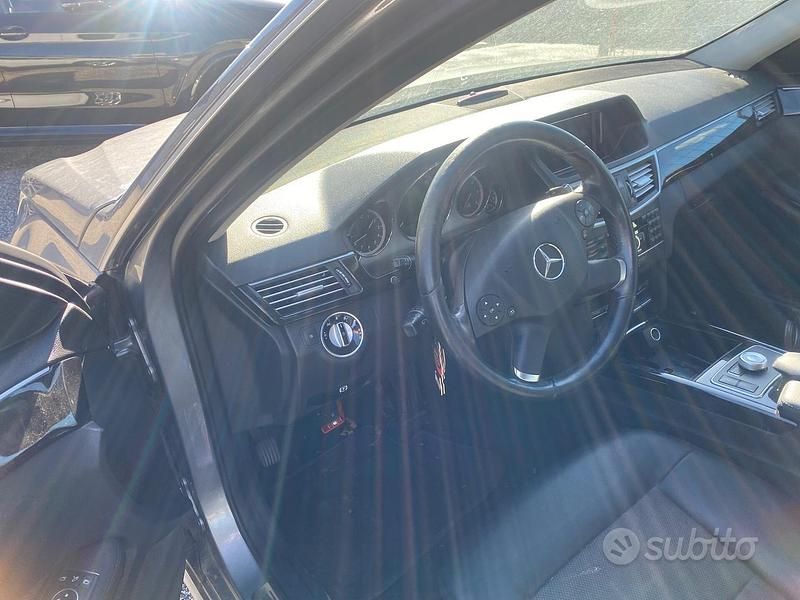 Usata Mercedes E350 Executive 231 CV (169 kW) 2013 Grigio Berlina