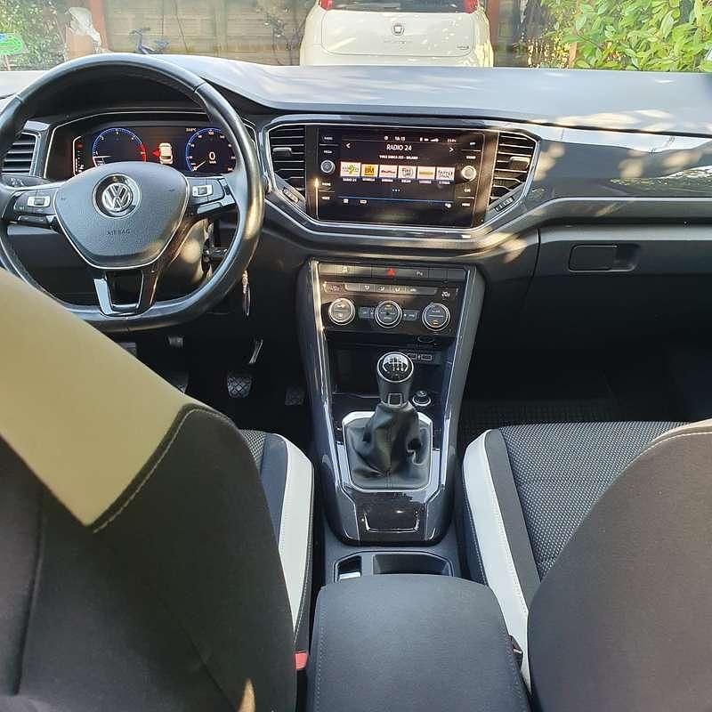 Usata VW T-Roc Advance 116 CV (85 kW) 2018 Argento SUV