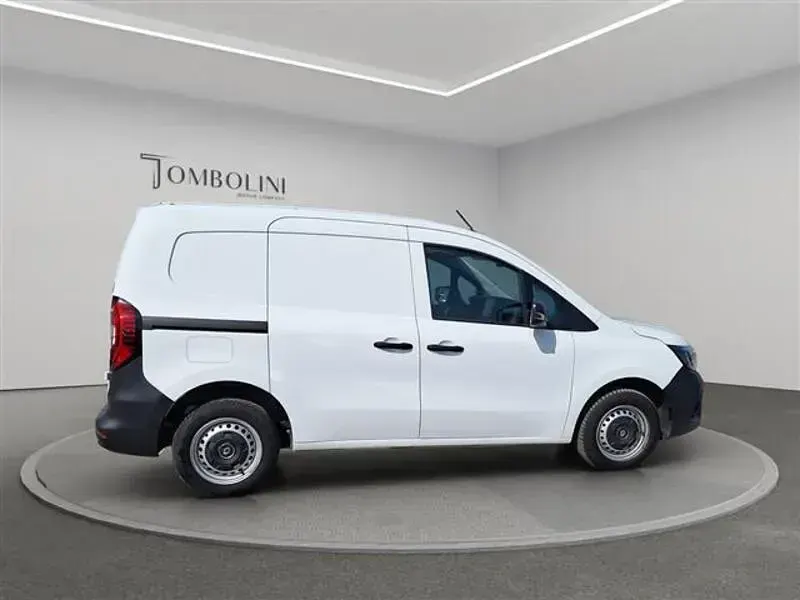Usata Renault Kangoo 115 CV (84 kW) 2023 Bianco Monovolume