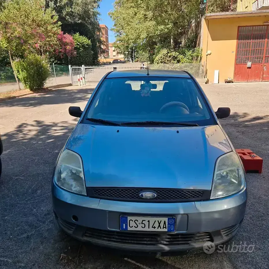 Usata Ford Fiesta 68 CV (50 kW) 2005 Utilitaria