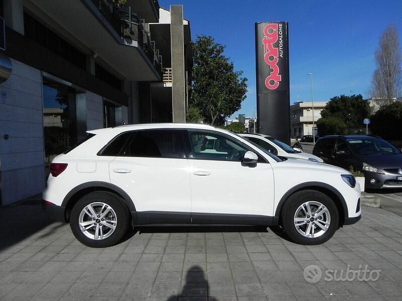 Usata Audi Q3 150 CV (110 kW) 2022 Bianco SUV
