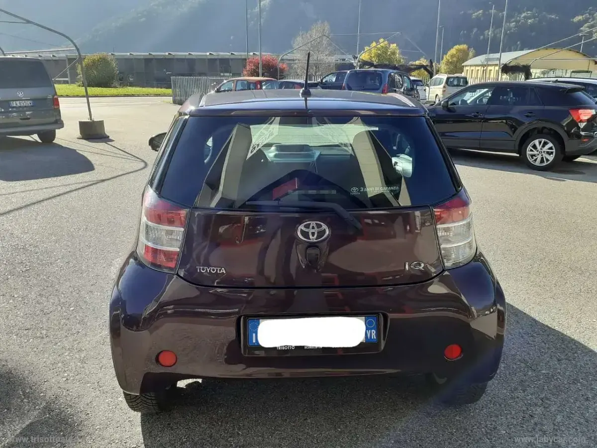 Usata Toyota iQ 68 CV (50 kW) 2009 Lilla Utilitaria