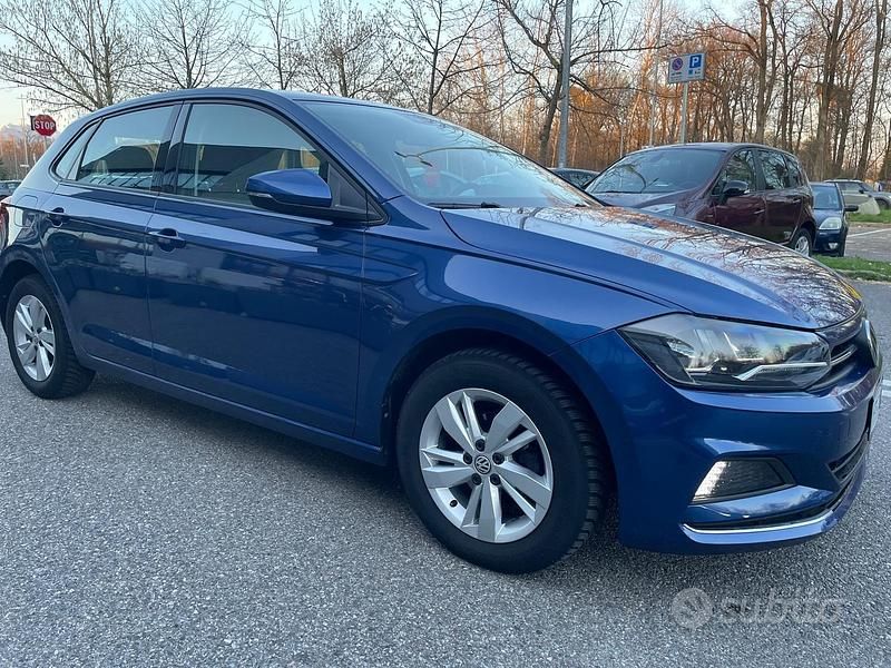 Usata VW Polo Comfortline 75 CV (55 kW) 2018 Blu Utilitaria