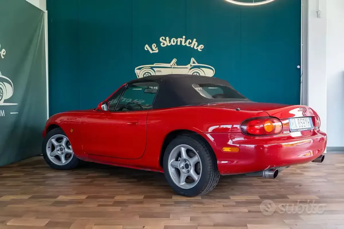 Usata Mazda MX5 140 CV (102 kW) 1998 Cabrio