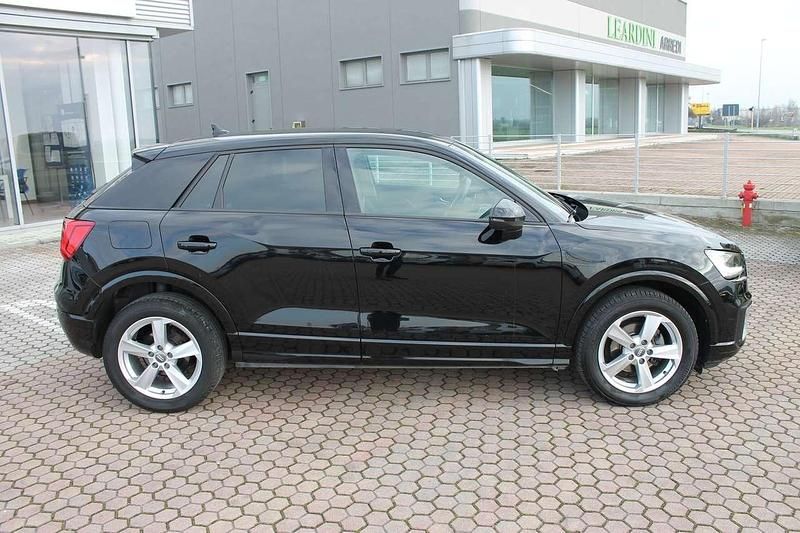 Usata Audi Q2 Admired 116 CV (85 kW) 2019 Nero metallizzato SUV