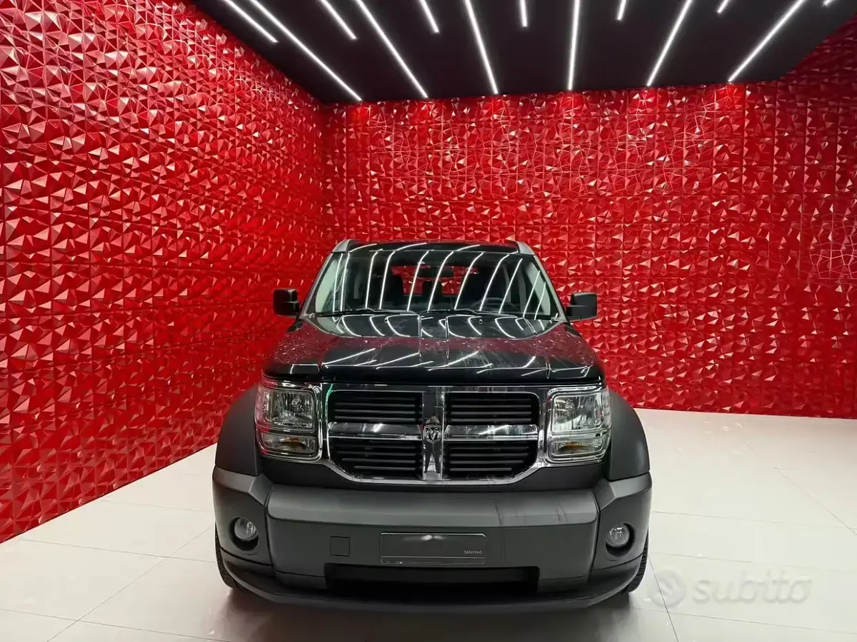 Usata Dodge Nitro 177 CV (130 kW) 2010 Nero SUV