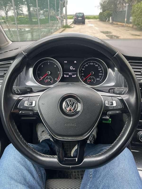 Usata VW Golf Sportsvan Trendline 116 CV (85 kW) 2017 Monovolume