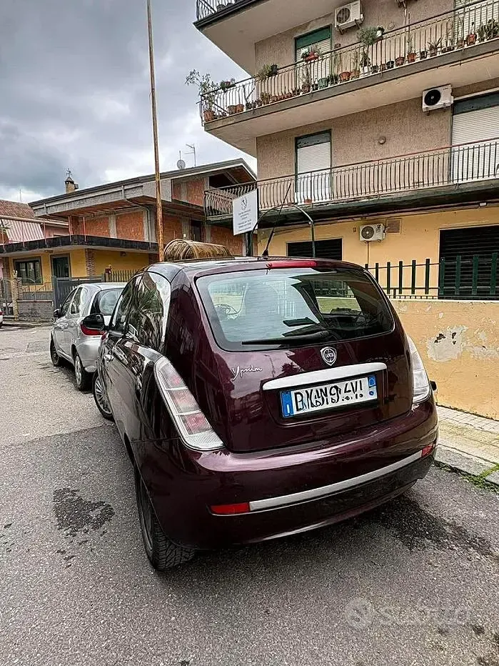Usata Lancia Ypsilon 77 CV (56 kW) 2010 Nero Utilitaria