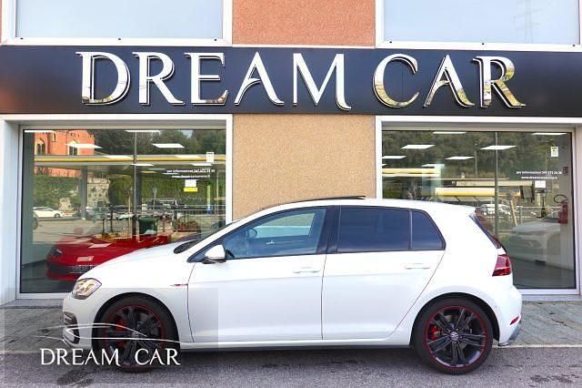 Usata VW Golf VIII GTI 245 CV (180 kW) 2020 Bianco perlato Berlina