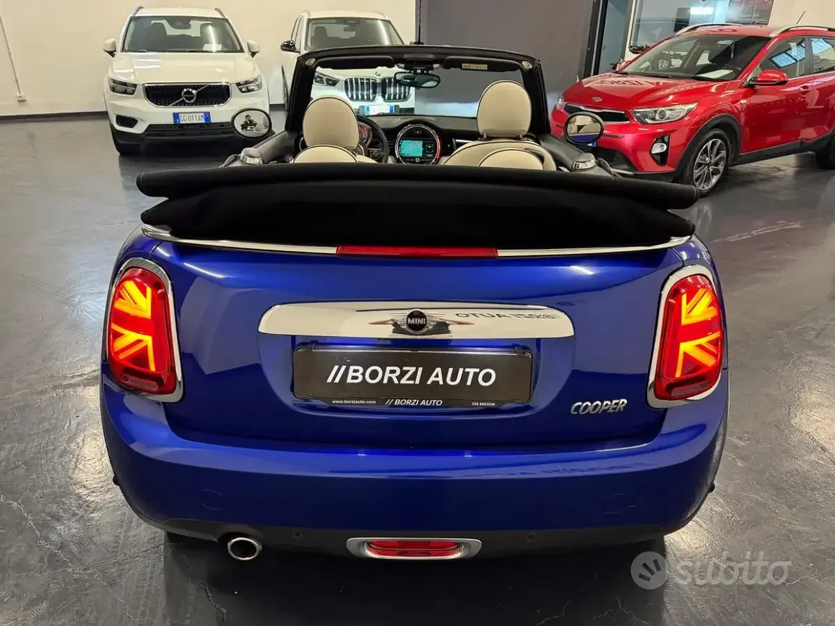 Usata Mini Cooper Cabriolet Hype 136 CV (100 kW) 2018 Blu Cabrio