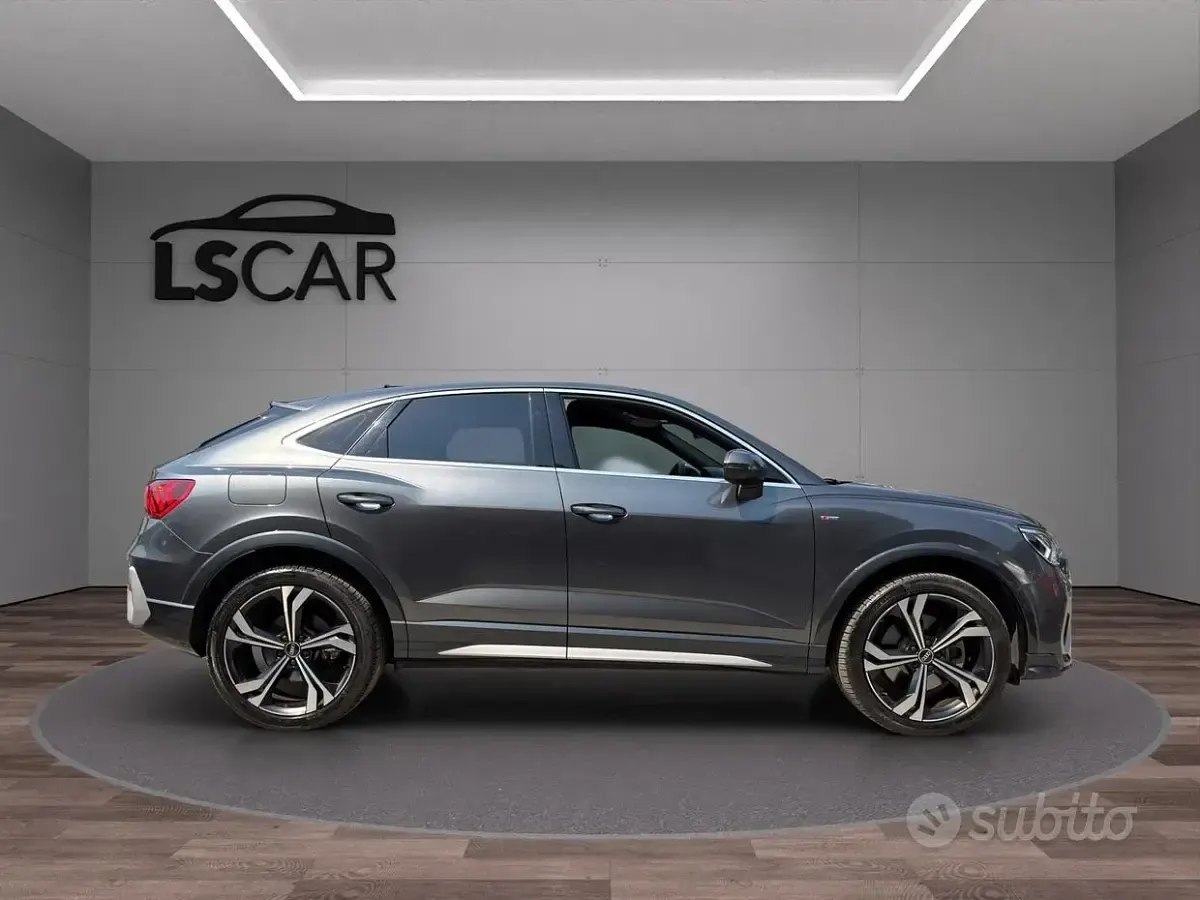Usata Audi Q3 Sportback S-Line 200 CV (147 kW) 2021 Grigio SUV