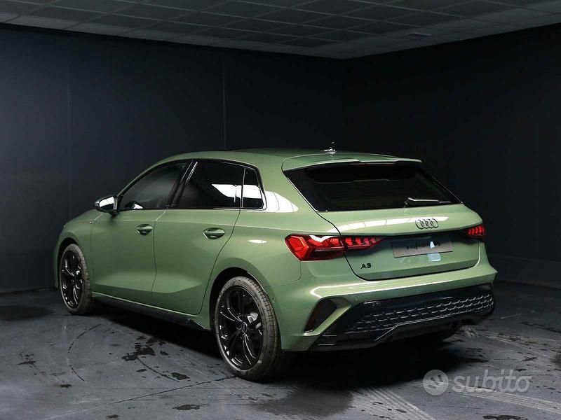 Nuova Audi A3 150 CV (110 kW) 2025 Verde Berlina