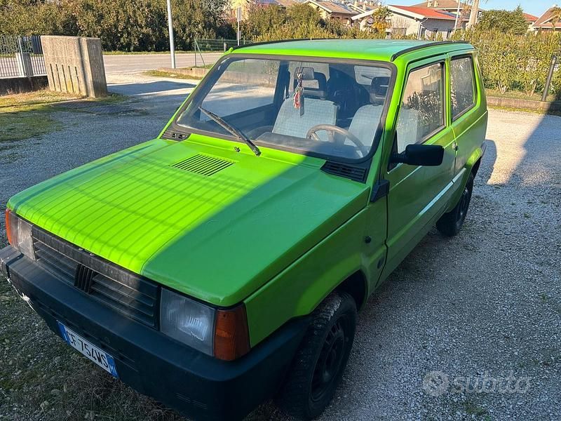 Usata Fiat Panda Young 54 CV (39 kW) 2003 Verde Utilitaria
