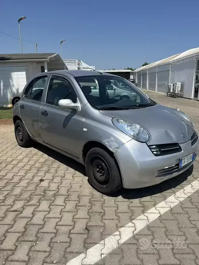 Usata Nissan Micra 80 CV (58 kW) 2004 Grigio Utilitaria