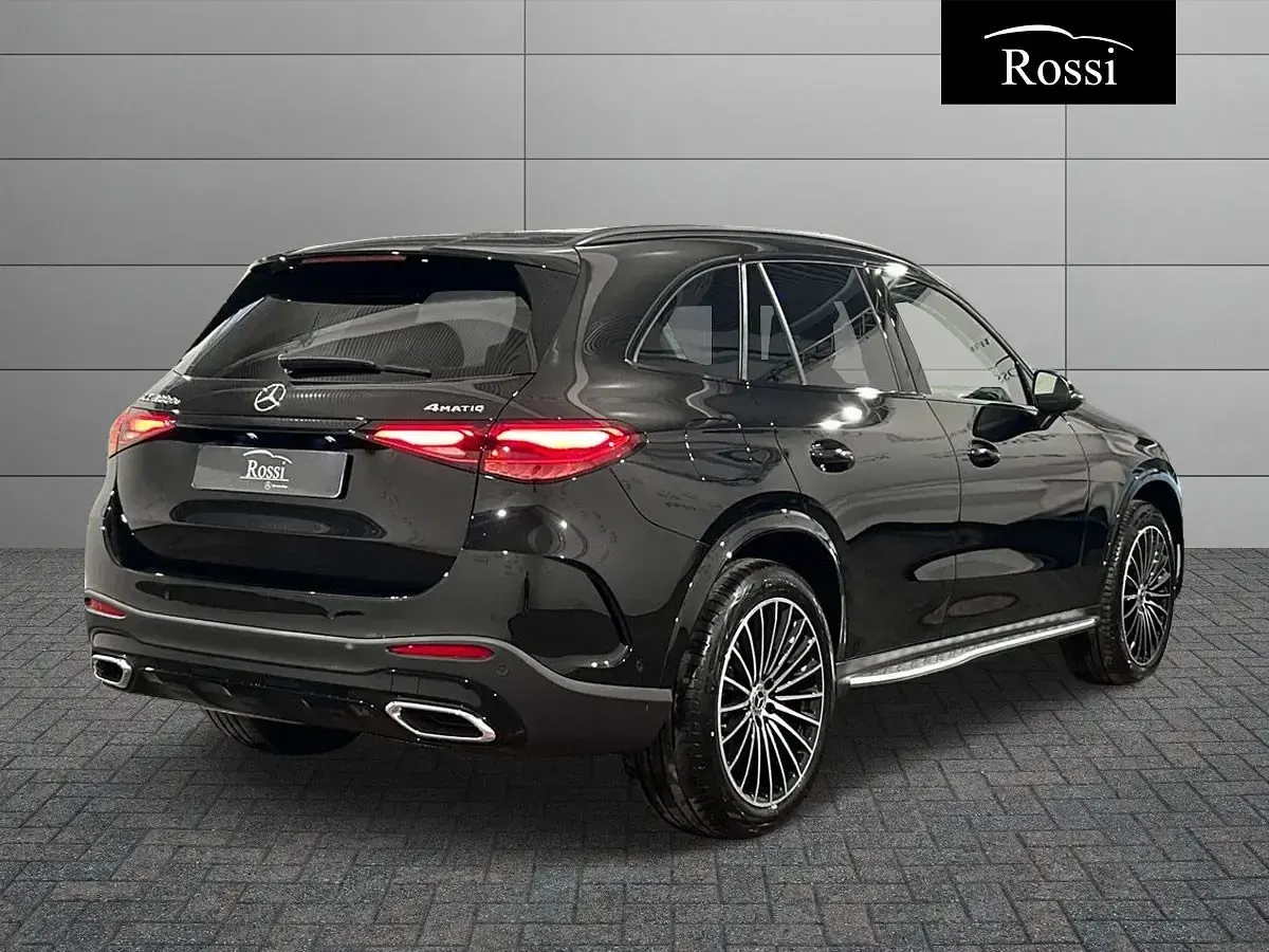 Nuova Mercedes GLC300de 197 CV (144 kW) 2026 Nero