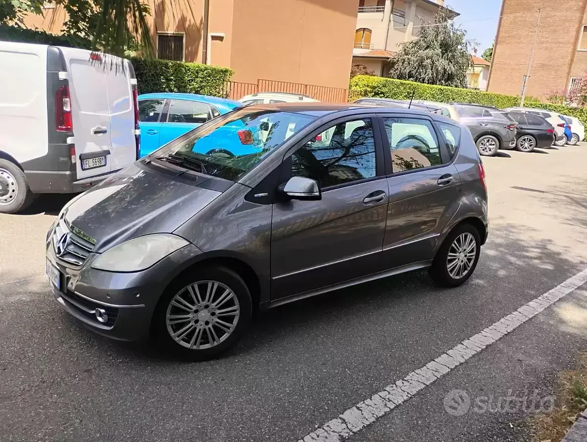 Usata Mercedes A160 95 CV (69 kW) 2009 Grigio Berlina
