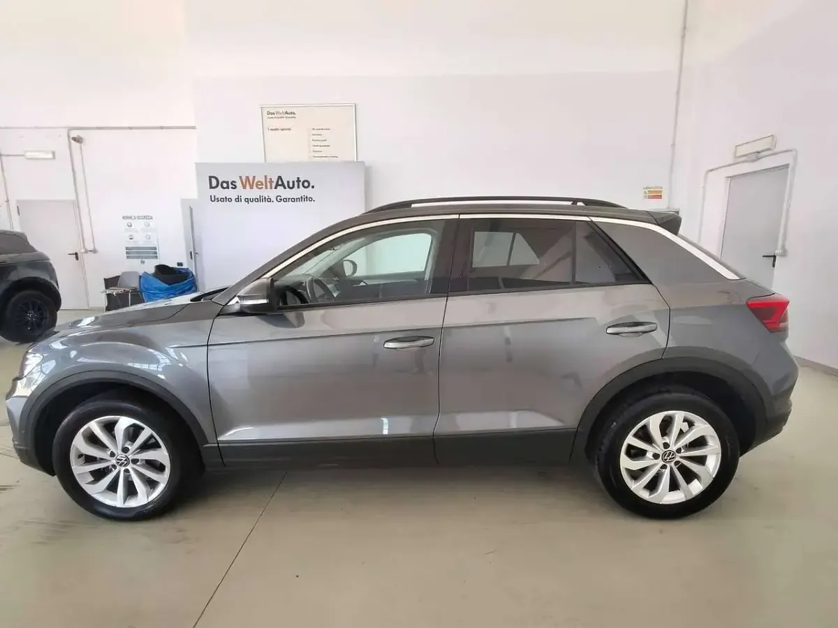 Usata VW T-Roc Edition 150 CV (110 kW) 2024 Indium grey SUV