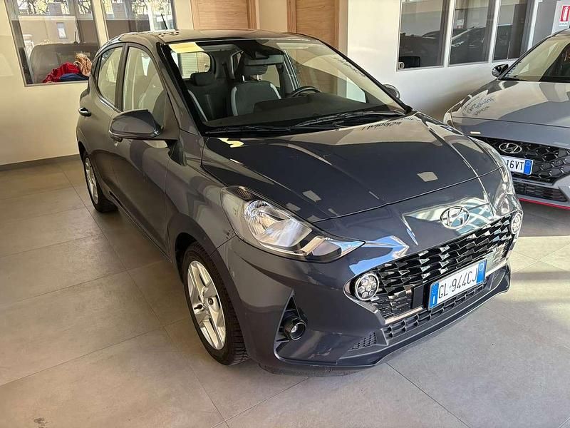 Usata Hyundai i10 67 CV (49 kW) 2022 Blu/azzurro Utilitaria