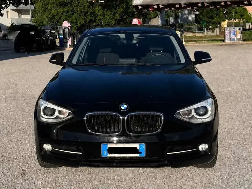 Usata BMW 116 Sport Line 116 CV (85 kW) 2014 Nero Utilitaria