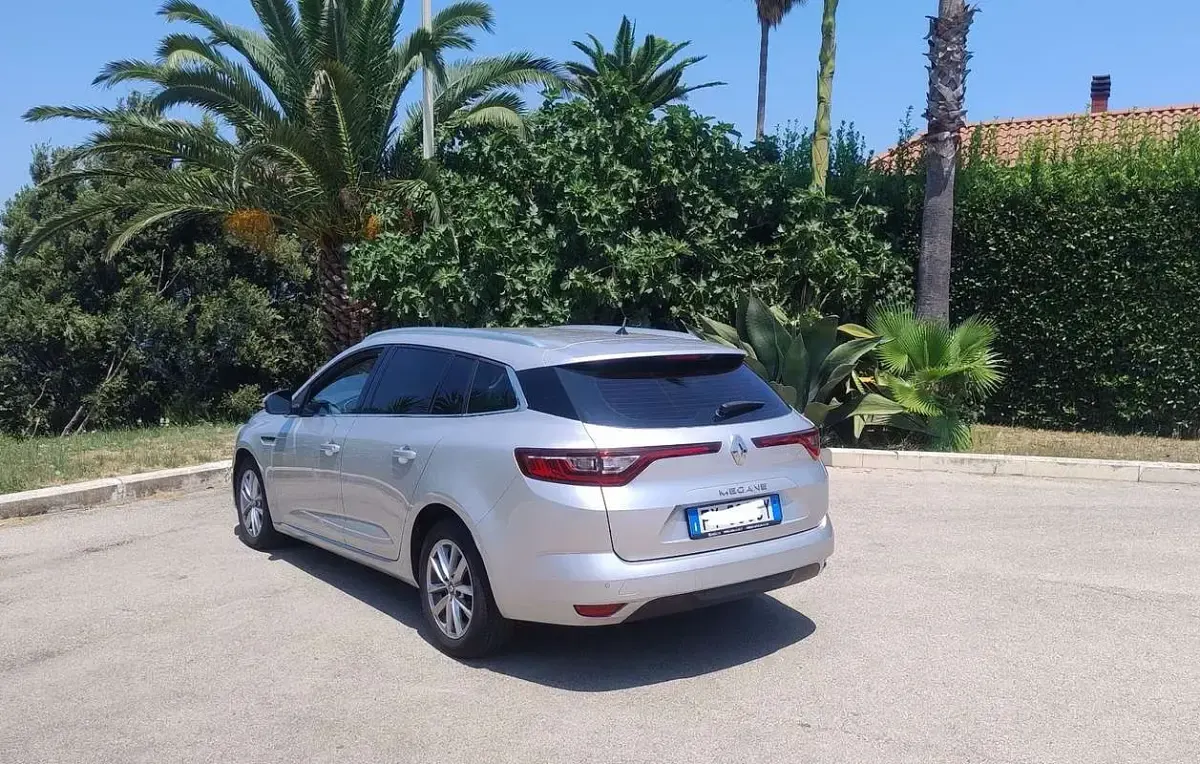 Usata Renault Mégane GrandTour Intens 116 CV (85 kW) 2019 Station wagon