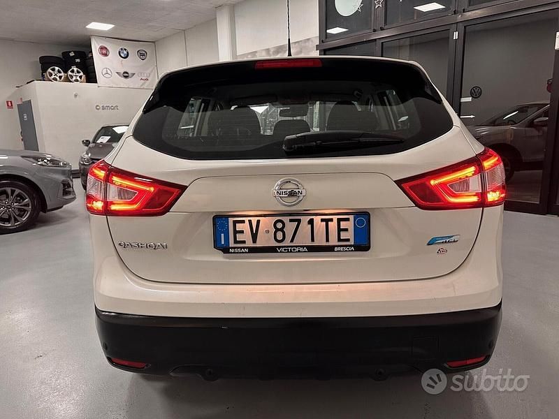 Gebraucht Nissan Qashqai 360º 110 PS (80 kW) 2014 Weiß SUV