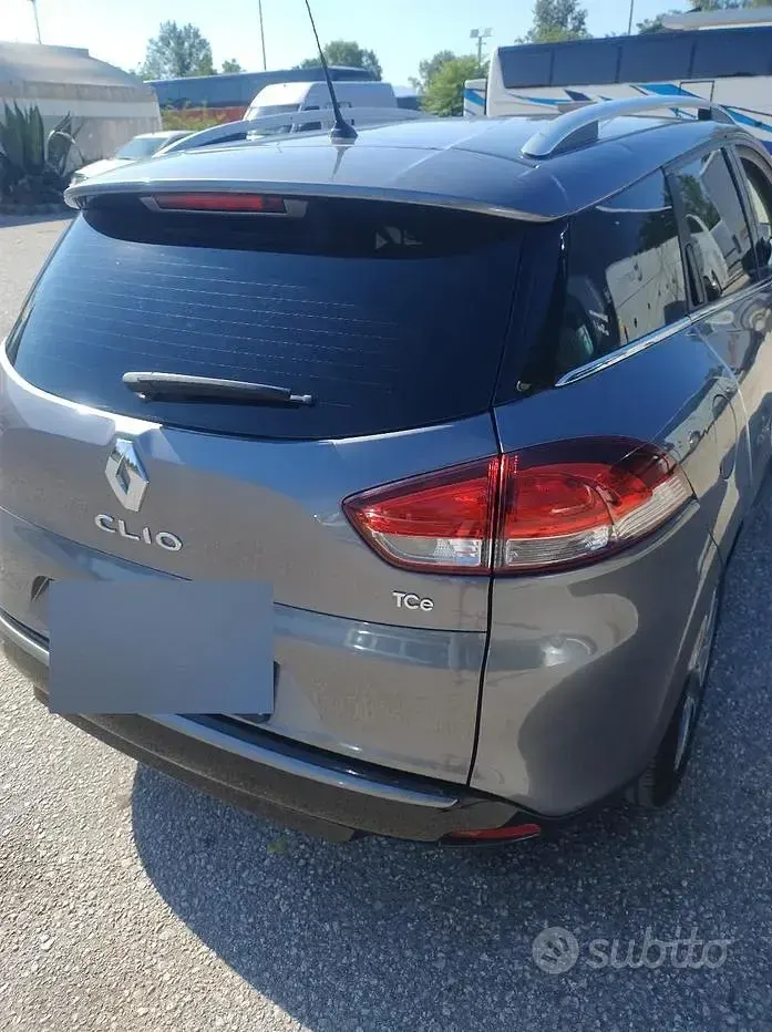 Usata Renault Clio 90 CV (66 kW) 2016 Grigio Station wagon
