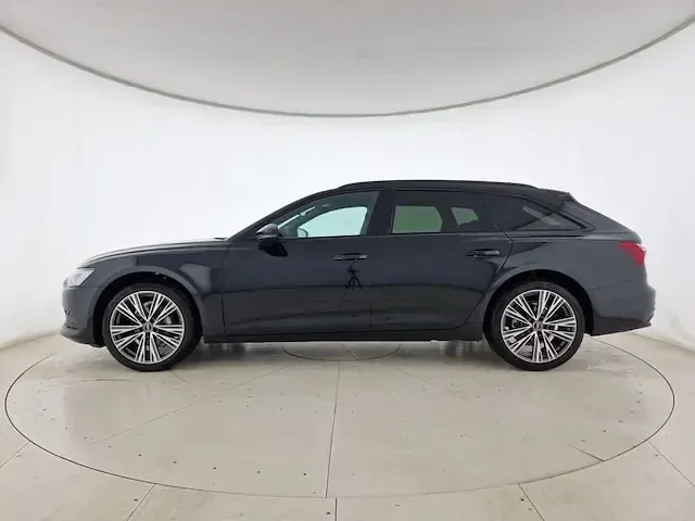 Nuova Audi A6 Business 204 CV (150 kW) 2025 Nero mythos metallizzato Station wagon