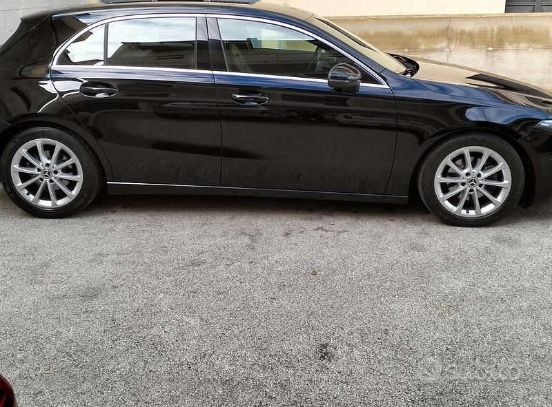 Usata Mercedes A180 2019 Nero Berlina