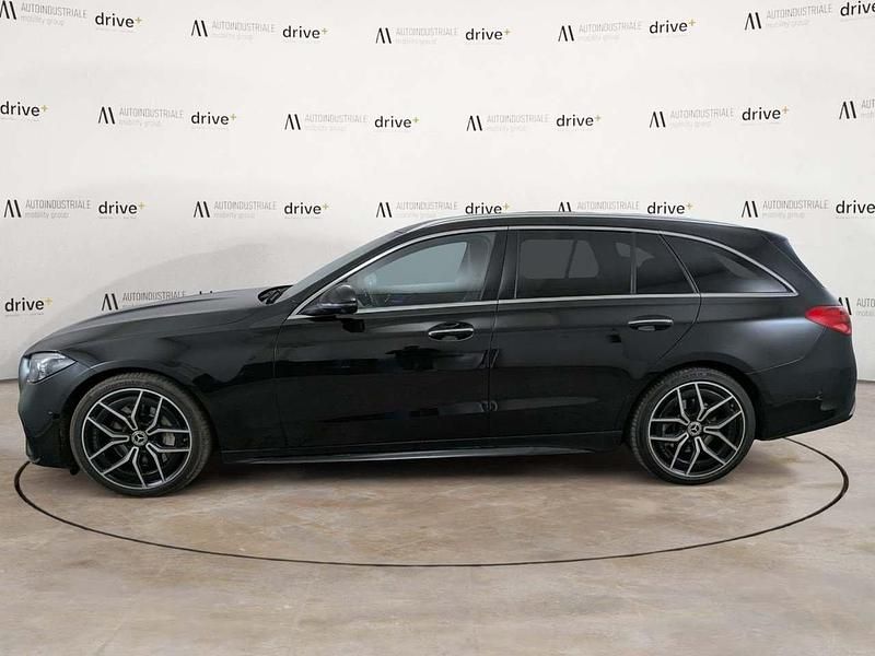 Usata Mercedes 300 Premium Plus 265 CV (194 kW) 2021 Nero Station wagon