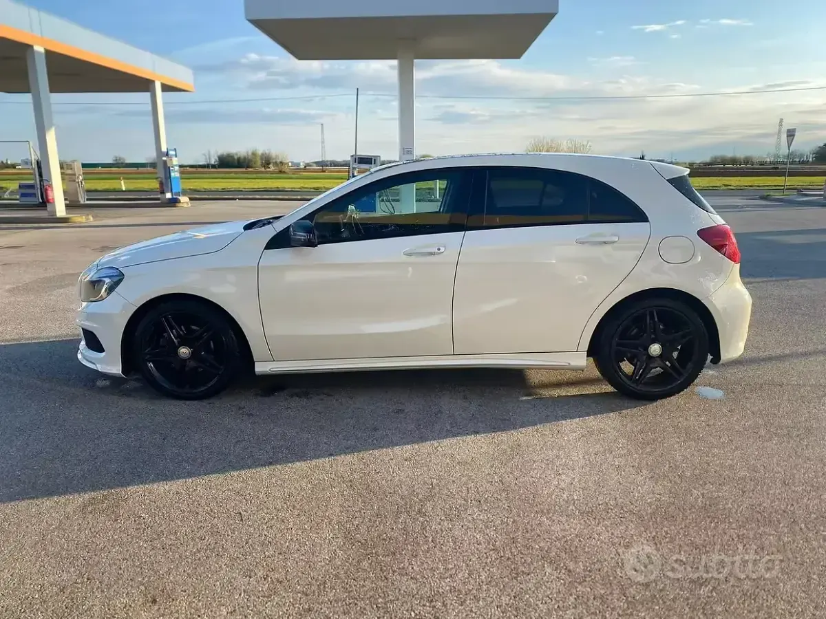 Usata Mercedes A200 Premium 136 CV (100 kW) 2015 Bianco Berlina