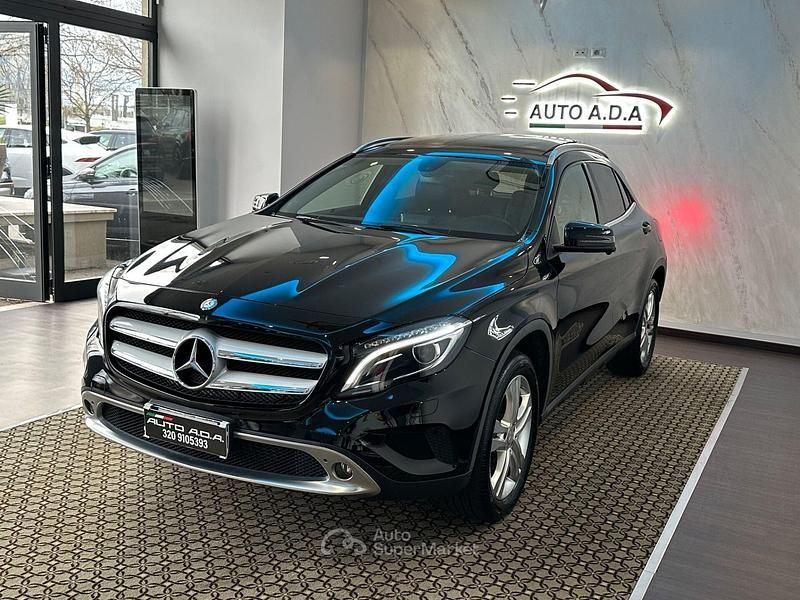 Usata Mercedes GLA200 Premium 136 CV (100 kW) 2015 Nero SUV