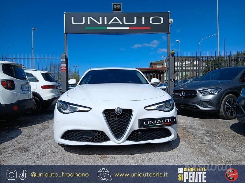 Usata Alfa Romeo Giulia Executive 160 CV (117 kW) 2021 Bianco Berlina