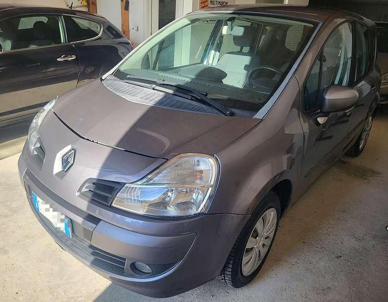 Usata 2009 Renault Grand Modus Monovolume | 3600 € (Buon prezzo) - Immagine 1/4