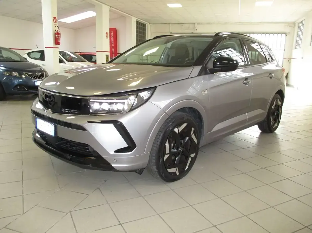 Usata Opel Grandland X GSe 200 CV (147 kW) 2023 Grigio SUV