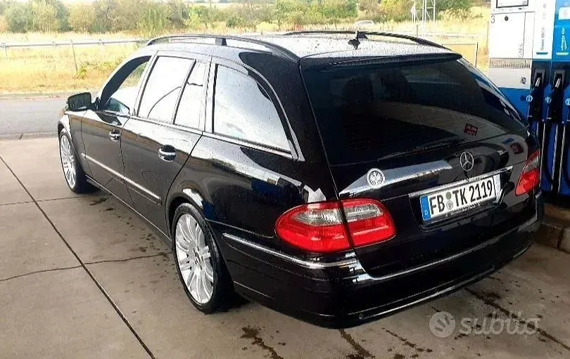 Usata Mercedes E220 Avantgarde 170 CV (125 kW) 2009 Nero Station wagon